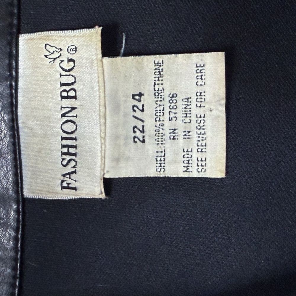 Fashion Bug Plus 22/24 Black Faux Leather Jacket | DIY Upcycle Project Ready - Picture 10 of 10